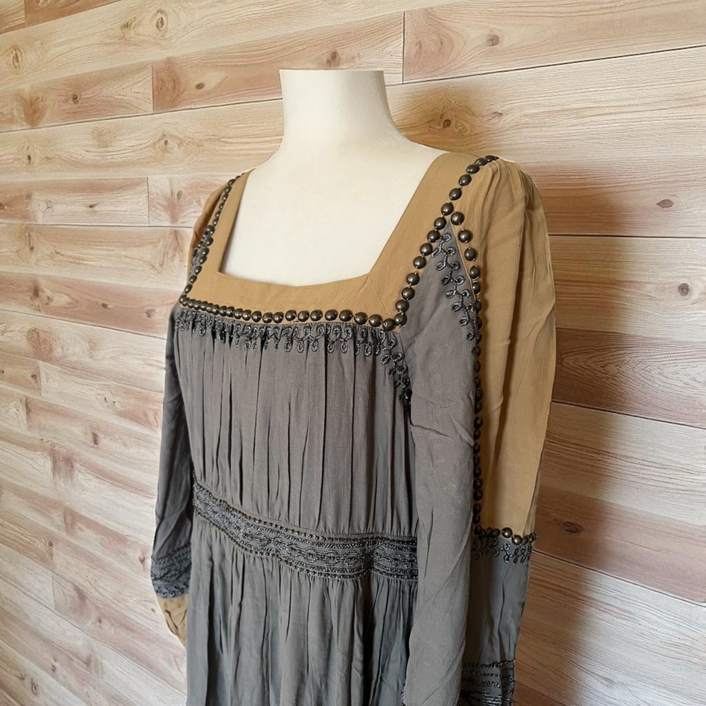 Double D Ranch Elegant Gray and Tan Dress - Picture 2 of 10